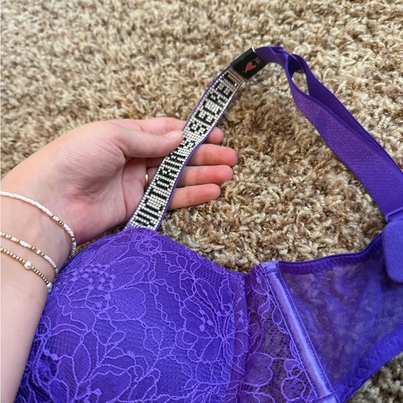Victoria's Secret Purple Lace Push-Up Bra - Picture 3 of 7